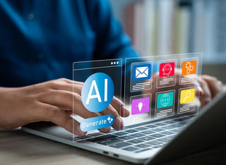 Începător în domeniul cripto care explorează principiile de bază ale tranzacționării automate prin AI